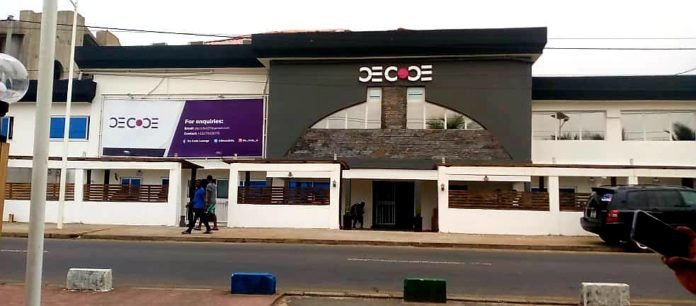 De Code Night Club.jpg