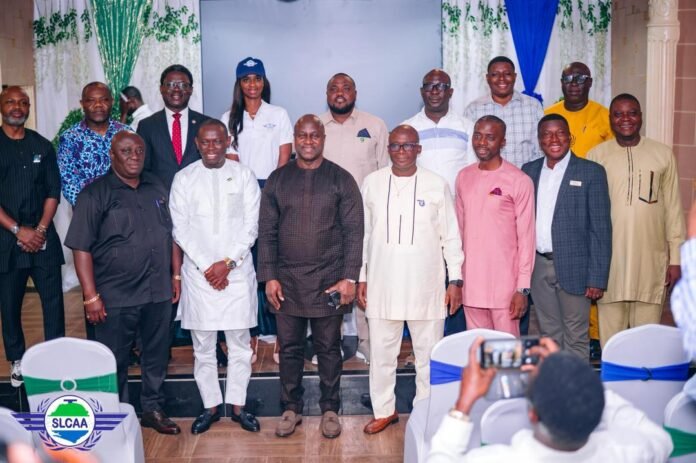 Stakeholders in the transport industry pose for picture after Transport Ministry Retreat